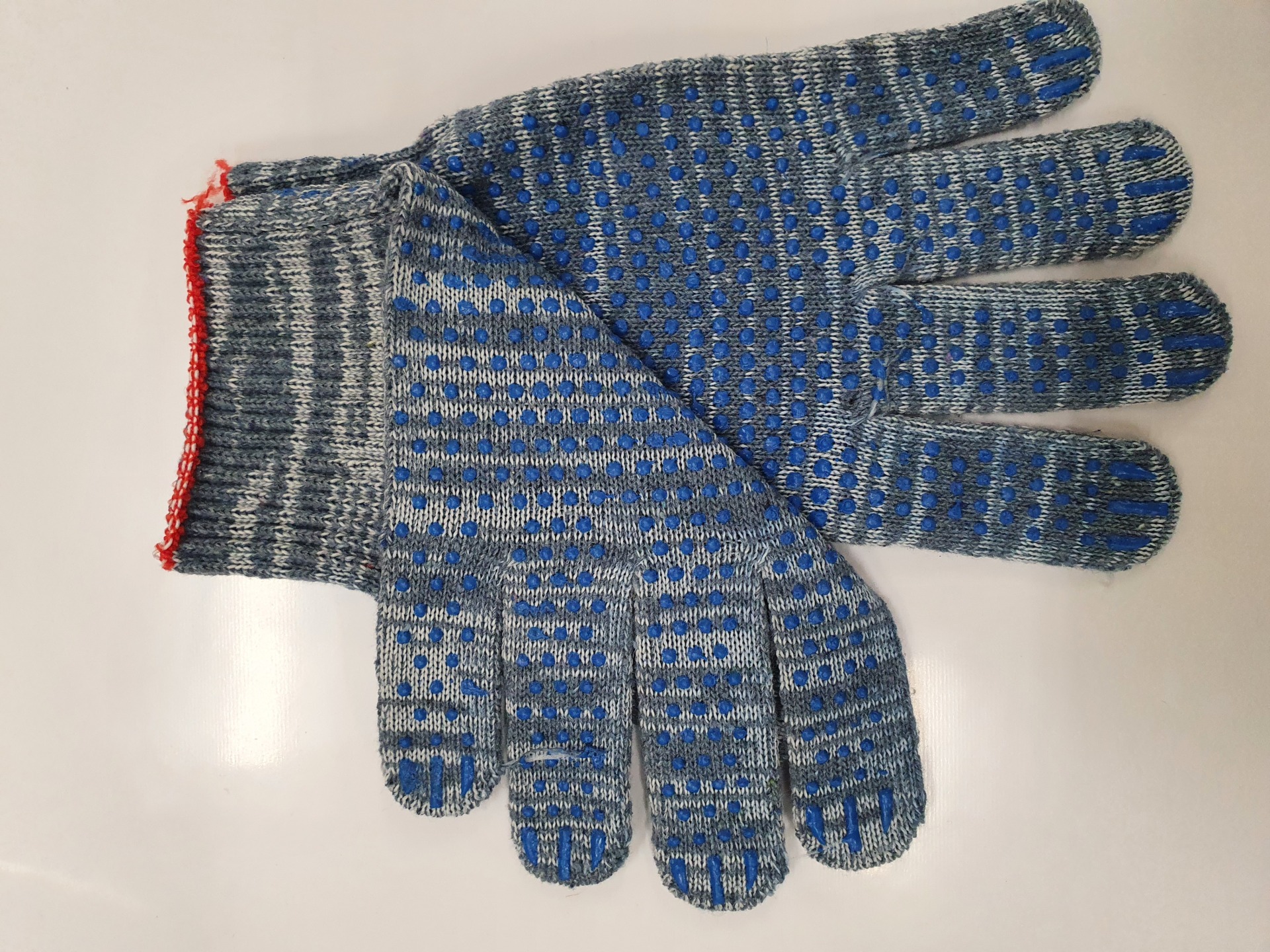 Перчатки трикотажные с ПВХ 10 класс 3-х нитка